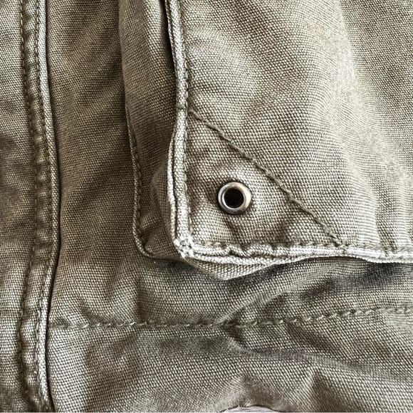 Roots Jacket - Picture 8 of 10